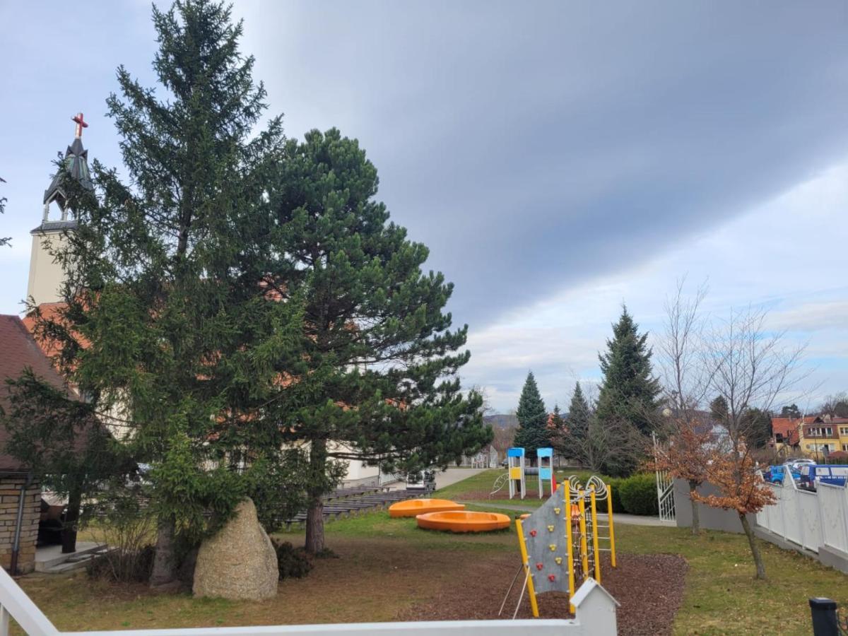 Apartament Zielone Wzgorze 2 Jelenia Góra Exterior foto